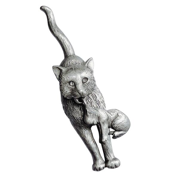 VTG JJ Pewter Cat Brooch Mother Carrying Kitten, Articulated & Dangling - Picture 1 of 10